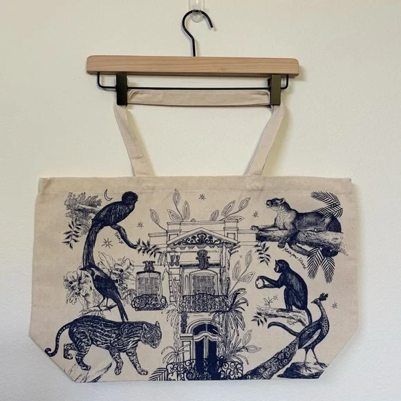 Sezane Navy and Cream Tote NWOT - Picture 3 of 3